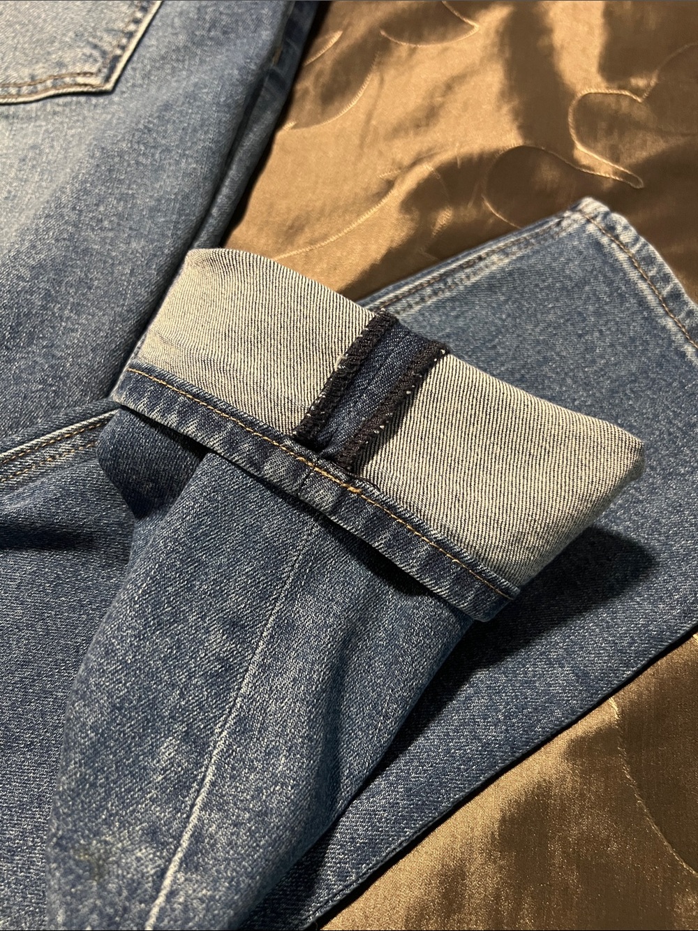 Kut from the Kloth Slouchy Boyfriend Med Blue Distressed Straight-Leg Jeans 12 - Picture 12 of 13